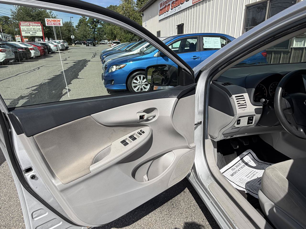 Used 2012 Toyota Corolla L FWD image 10