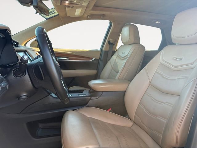 Used 2018 Cadillac XT5 Platinum AWD/4WD image 9