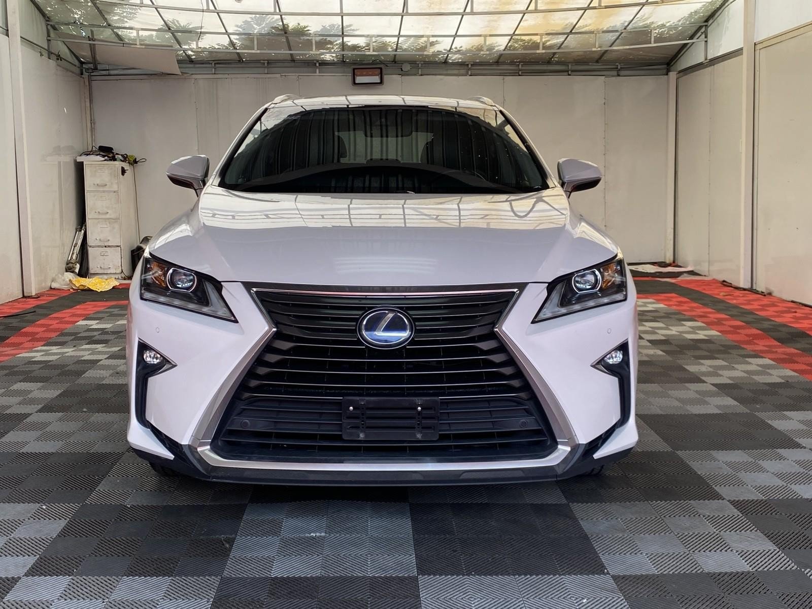 Used 2018 Lexus RX 450h AWD w/ Premium Package image 2