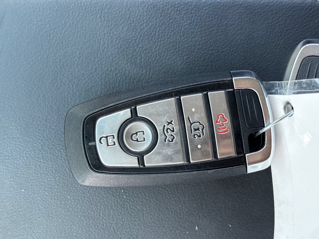 Used 2025 Ford Mustang Mach-E Select w/ Comfort Package Lite AWD/4WD image 39
