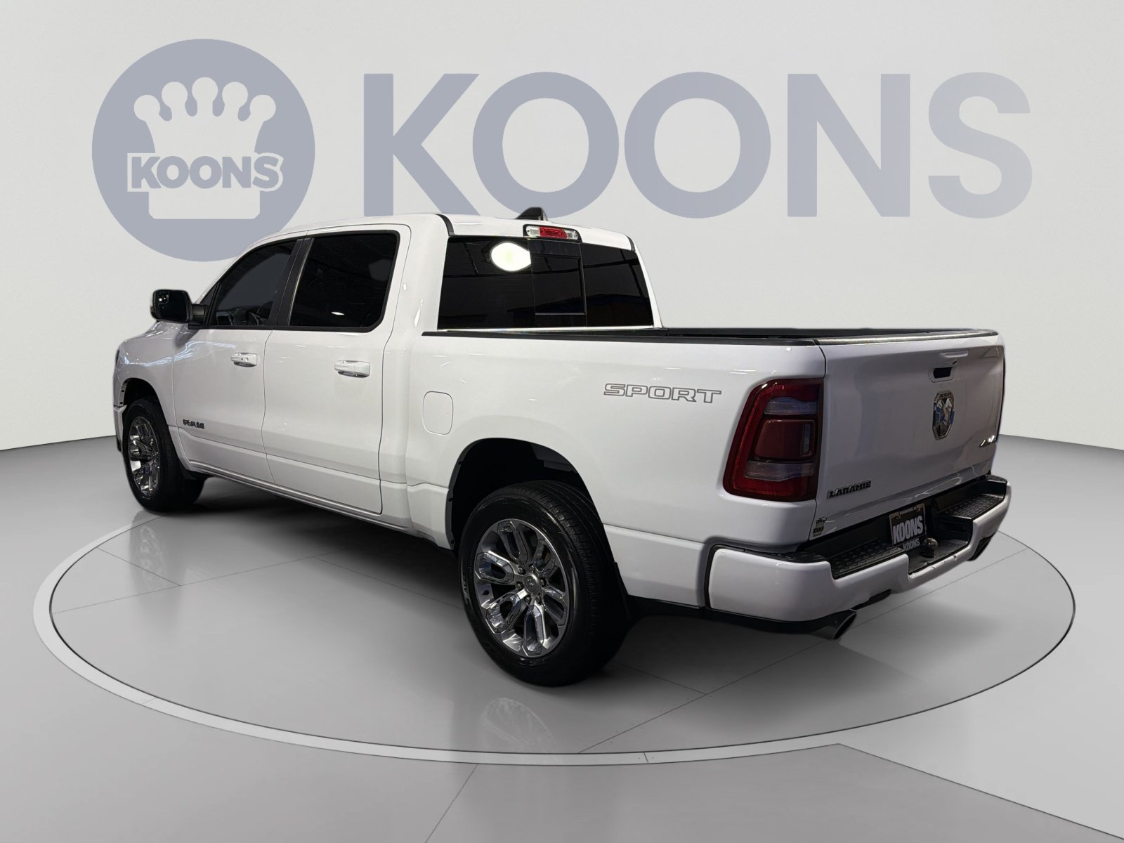 Used 2023 RAM 1500 Laramie AWD/4WD image 4