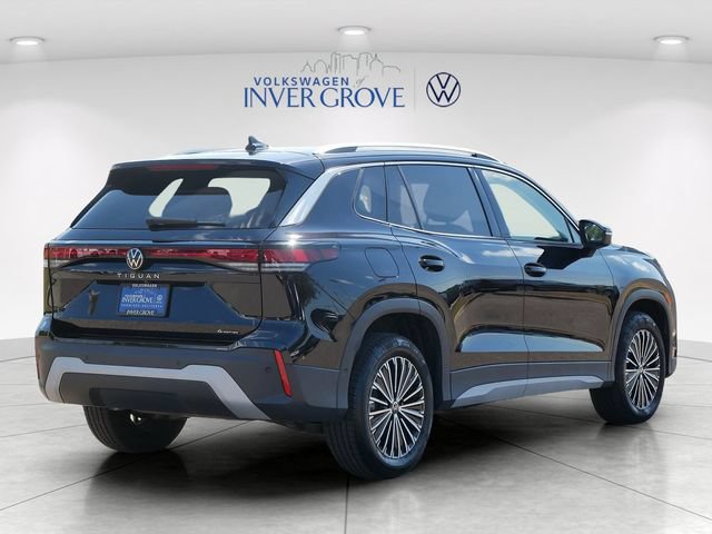 Certified 2025 Volkswagen Tiguan S AWD/4WD image 7