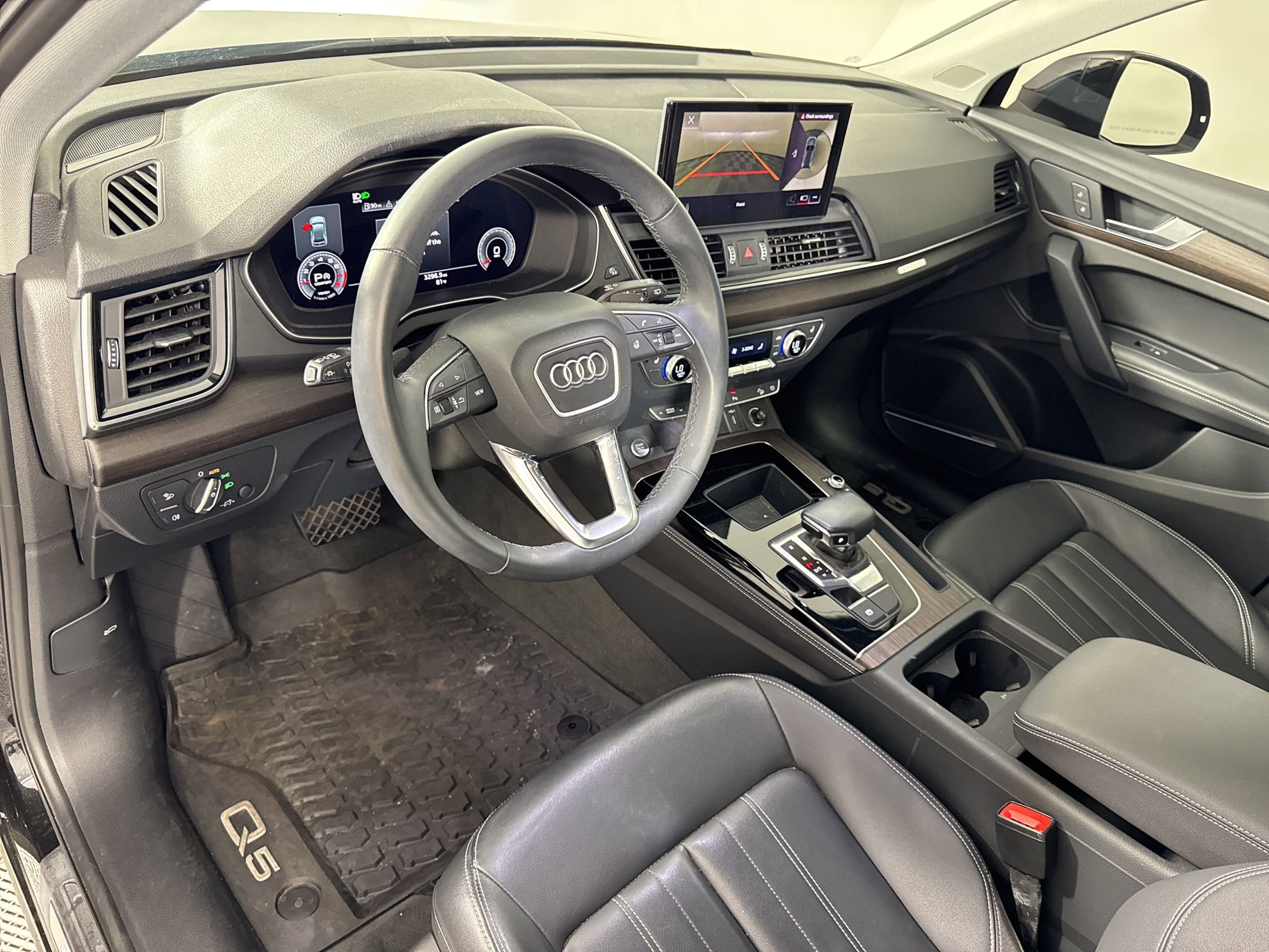 Used 2023 Audi Q5 2.0T Premium Plus w/ Premium Plus Package image 4