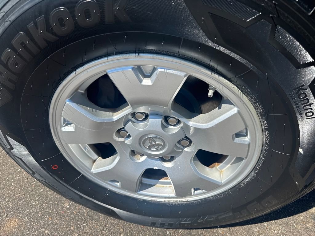 Used 2015 Toyota Tacoma 4x4 Double Cab w/ SR5 Package image 39