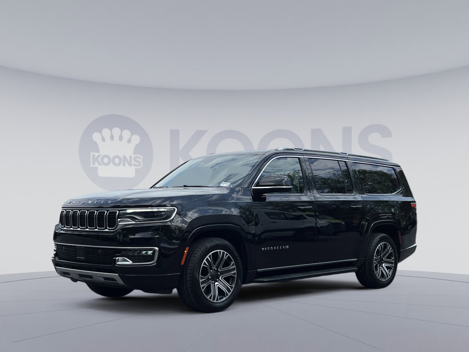 Used 2024 Jeep Wagoneer L Series II w/ Flexible Seating Group AWD/4WD image 1