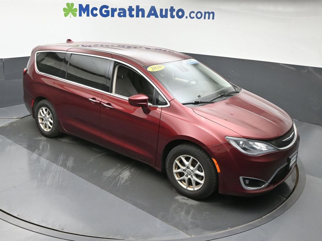 Used 2020 Chrysler Pacifica Touring w/ Advanced Safetytec Group image 3