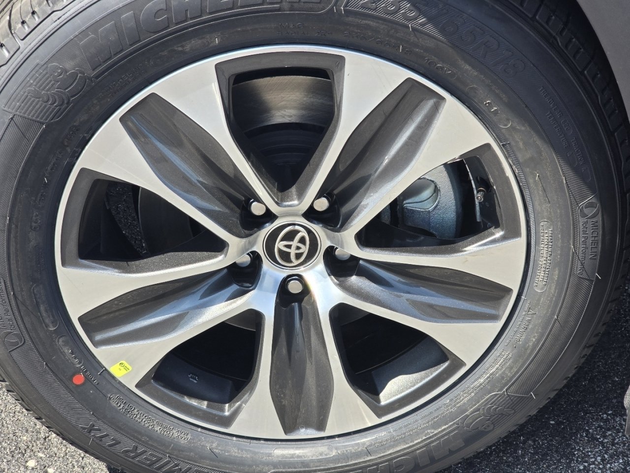 New 2026 Toyota Highlander XLE AWD/4WD image 11