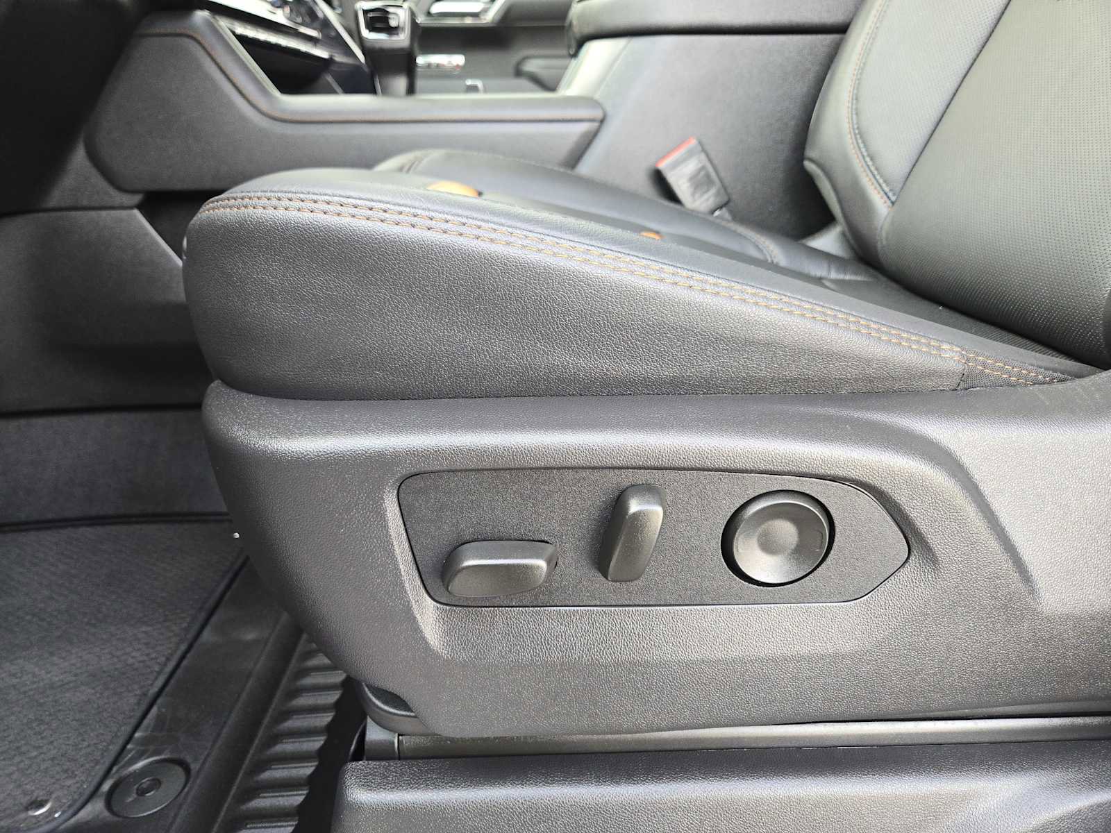 Certified 2026 GMC Sierra 1500 AT4 w/ AT4 Premium Package image 24