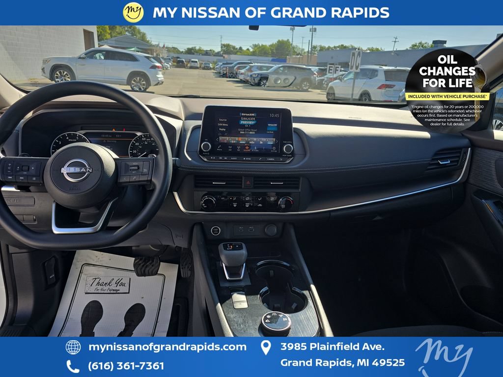 Used 2023 Nissan Rogue S AWD/4WD image 13