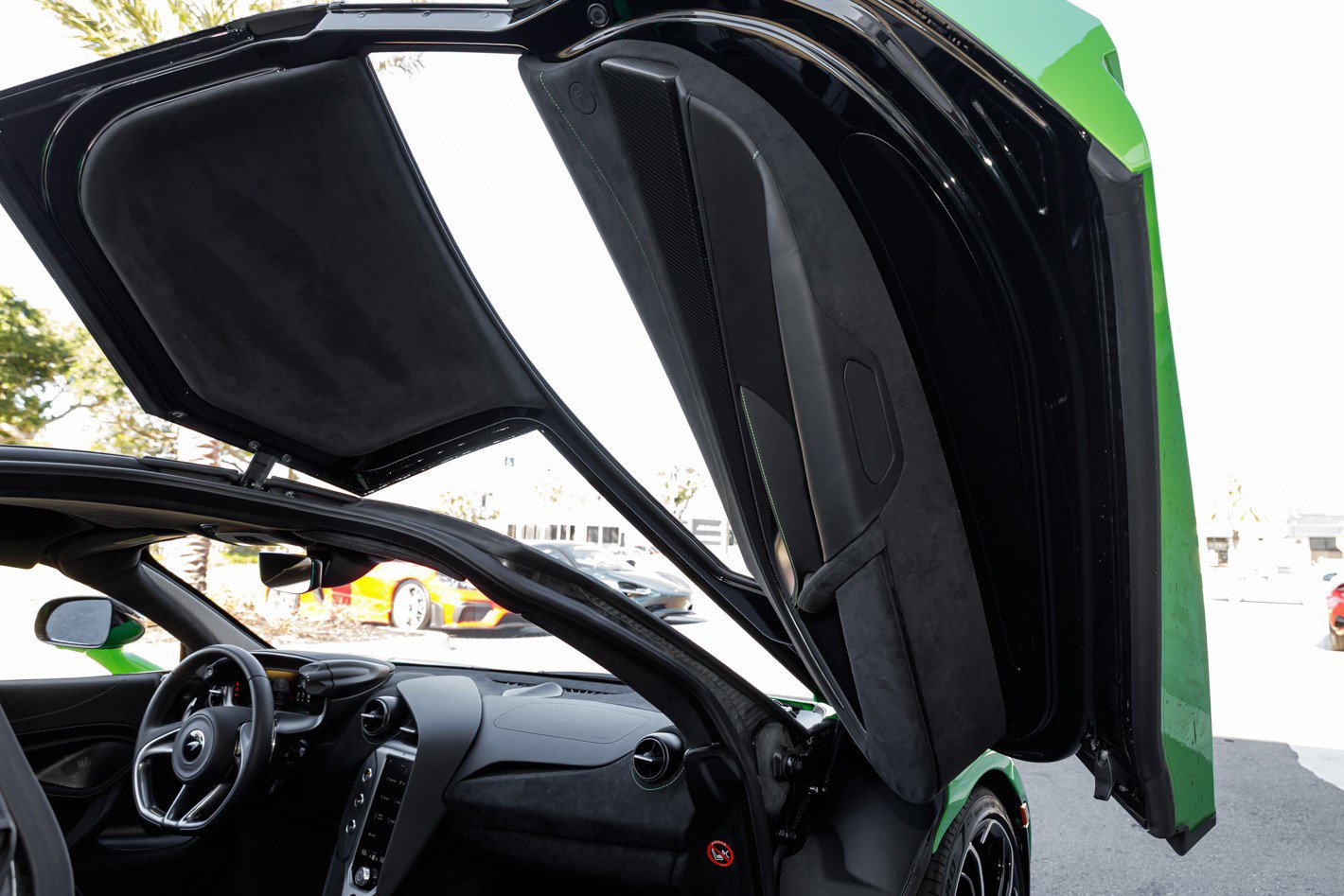 Used 2024 McLaren 750S image 49