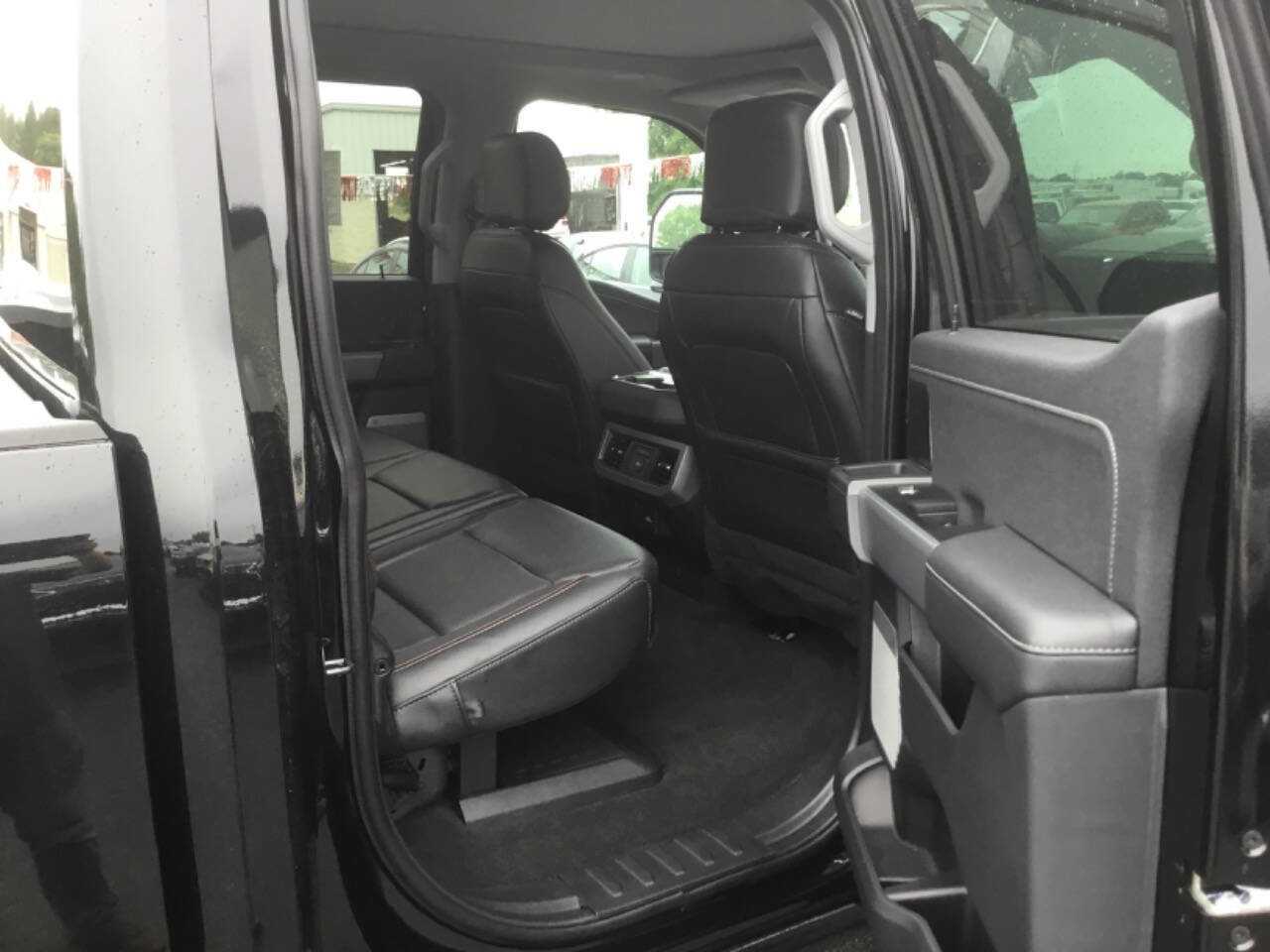 Used 2024 Ford F250 Lariat w/ Lariat Ultimate Package image 25