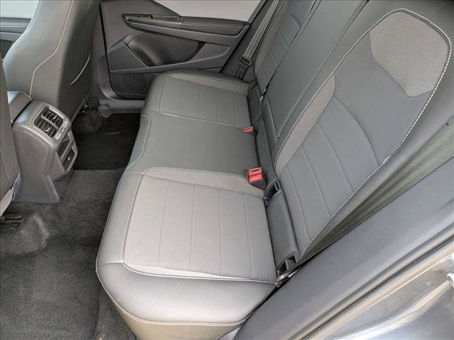 Used 2024 Volkswagen Taos SE FWD image 17