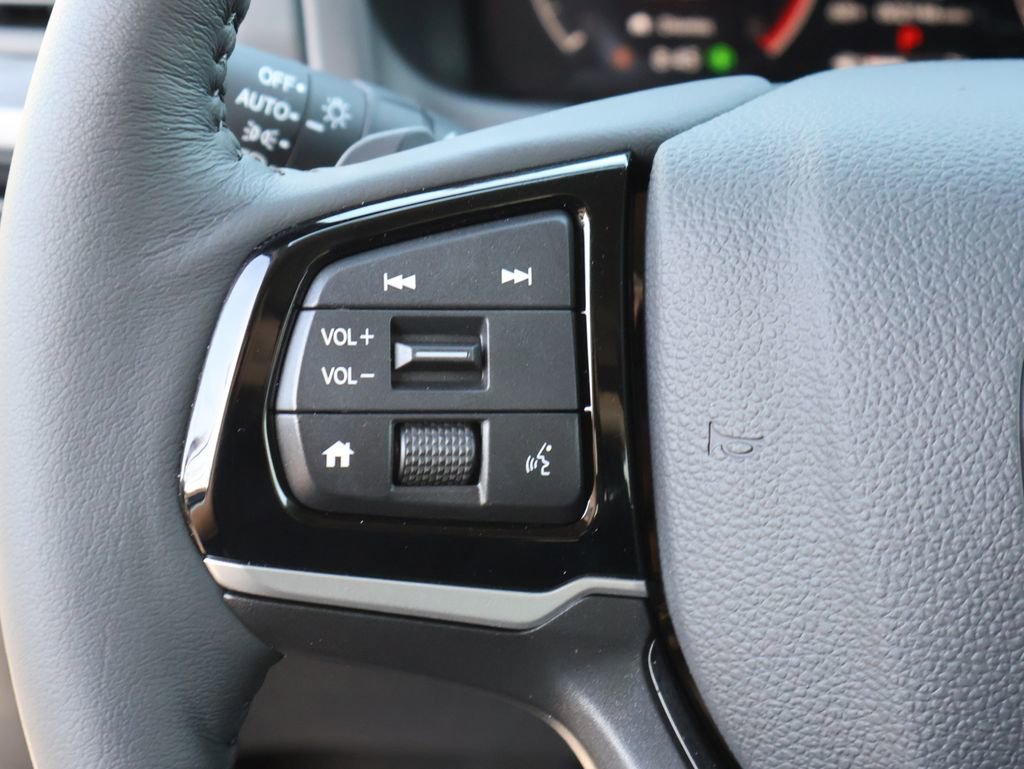Certified 2026 Honda Odyssey Elite image 33