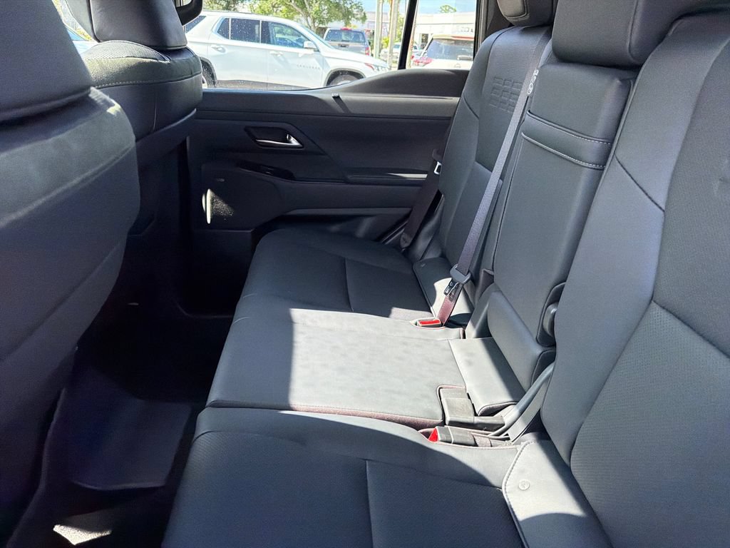 Used 2025 Lexus GX 550 AWD/4WD image 36