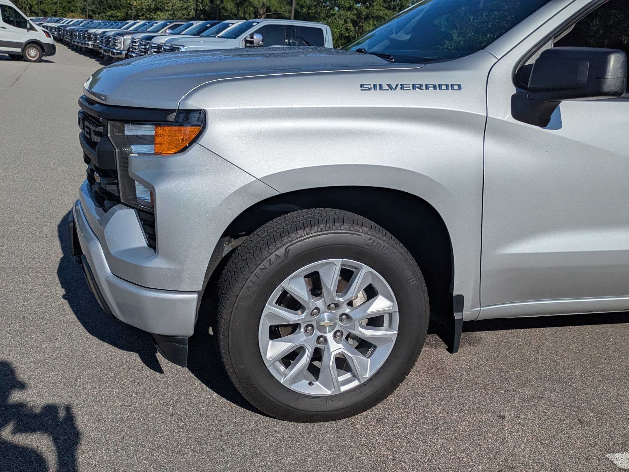 Used 2022 Chevrolet Silverado 1500 Custom RWD image 11