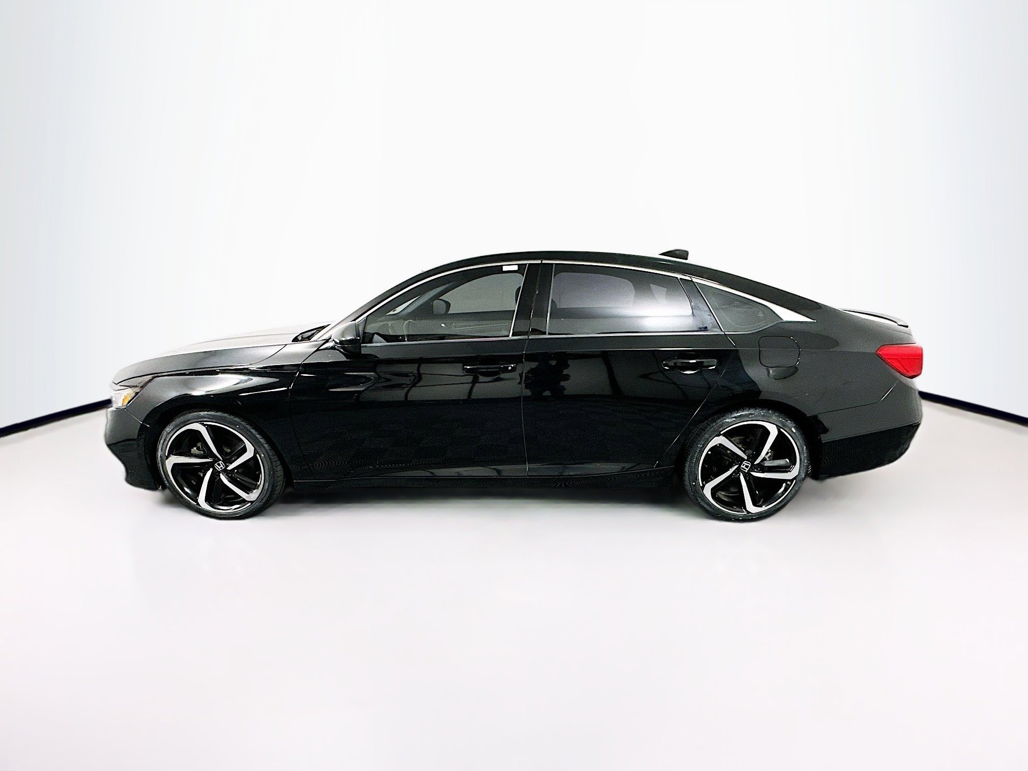 Used 2020 Honda Accord Sport image 4