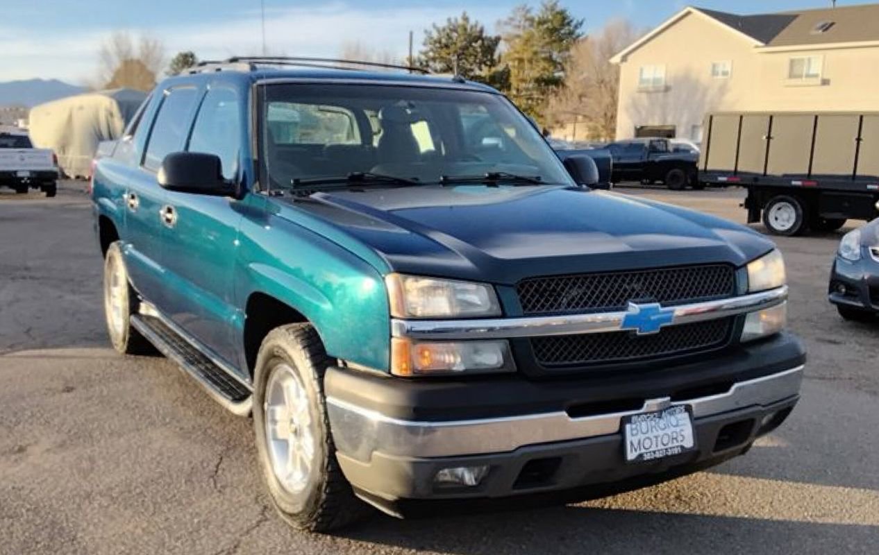 Used 2005 Chevrolet Avalanche LS w/ Avalanche South-West Package image 3