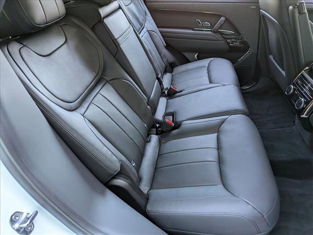Certified 2025 Land Rover Range Rover Sport Dynamic SE image 21