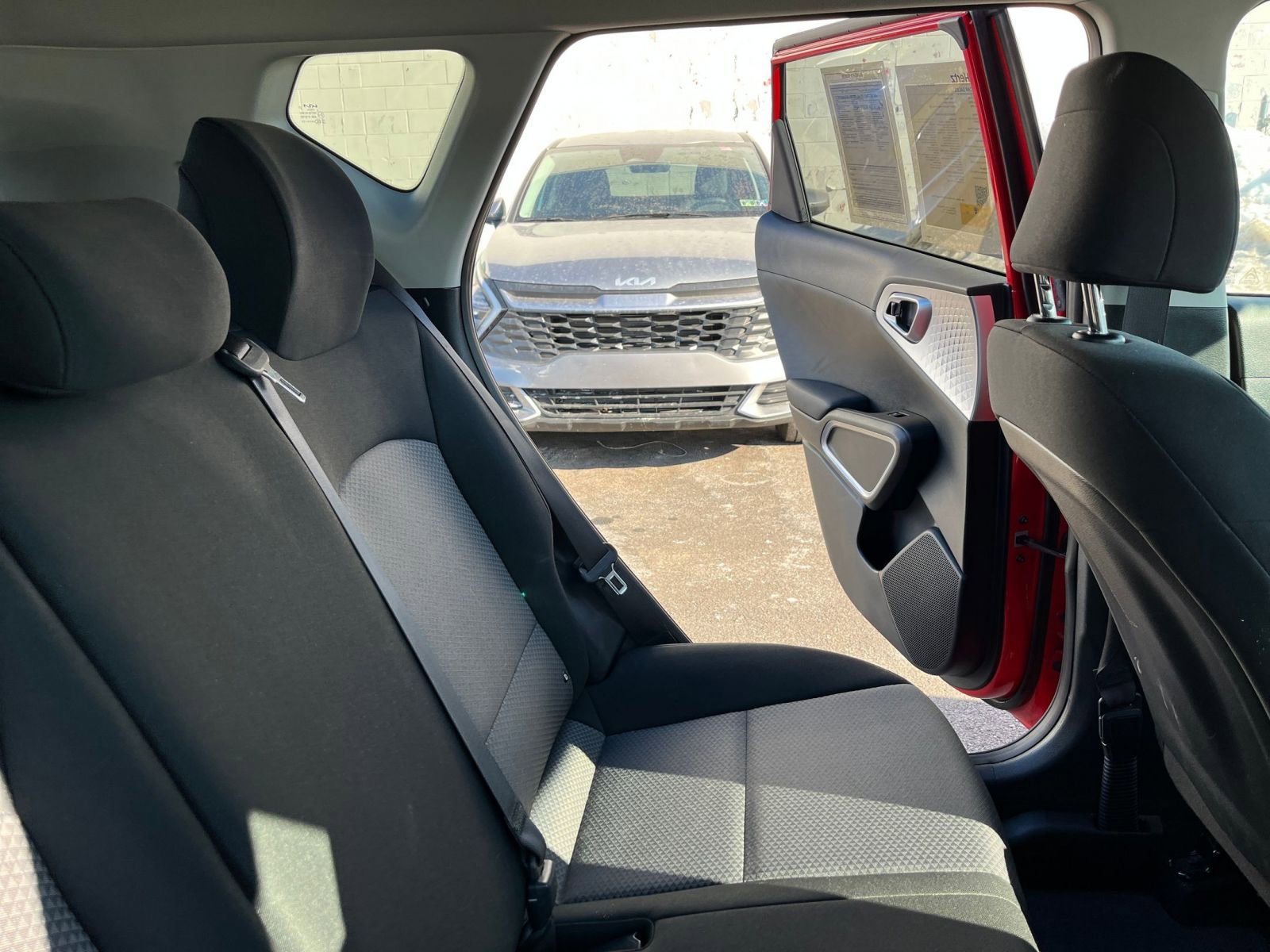 Used 2025 Kia Soul LX w/ LX Technology Package image 35