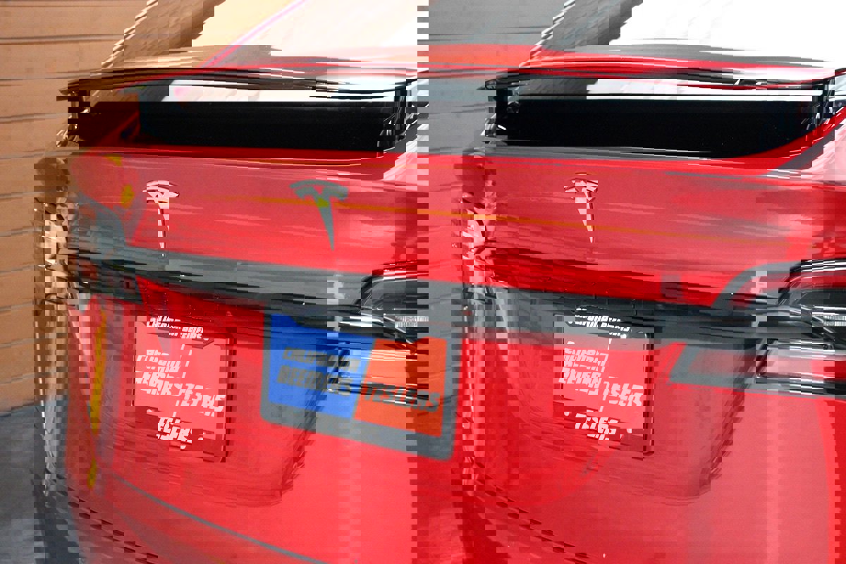 Used 2023 Tesla Model X 6 Seater AWD image 13