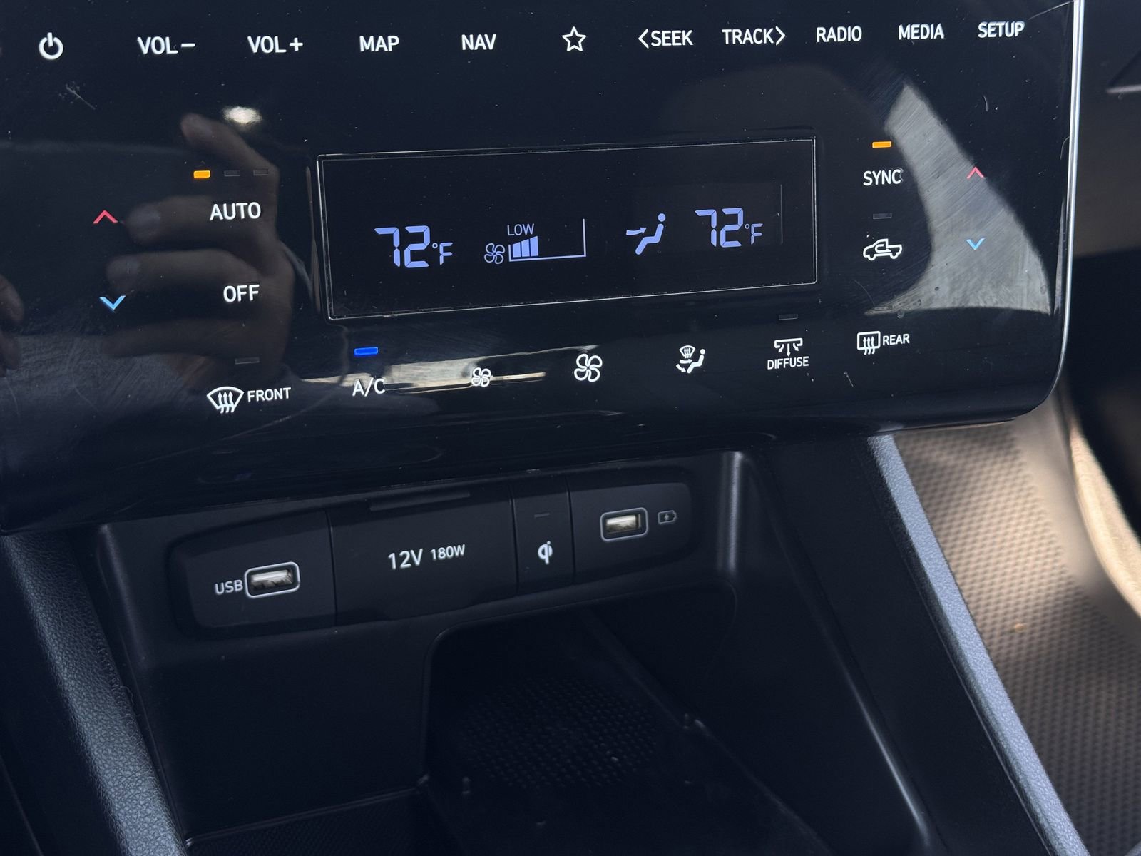 Used 2024 Hyundai Santa Cruz SEL w/ Activity Package image 22