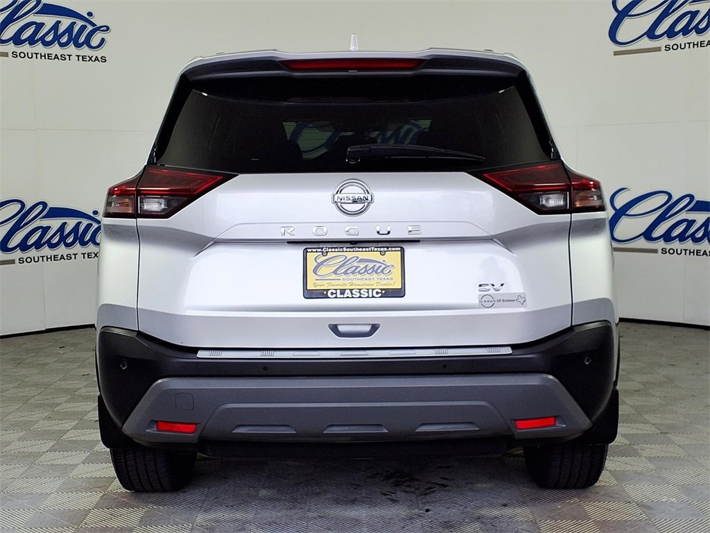 Used 2021 Nissan Rogue SV w/ Premium Package image 4