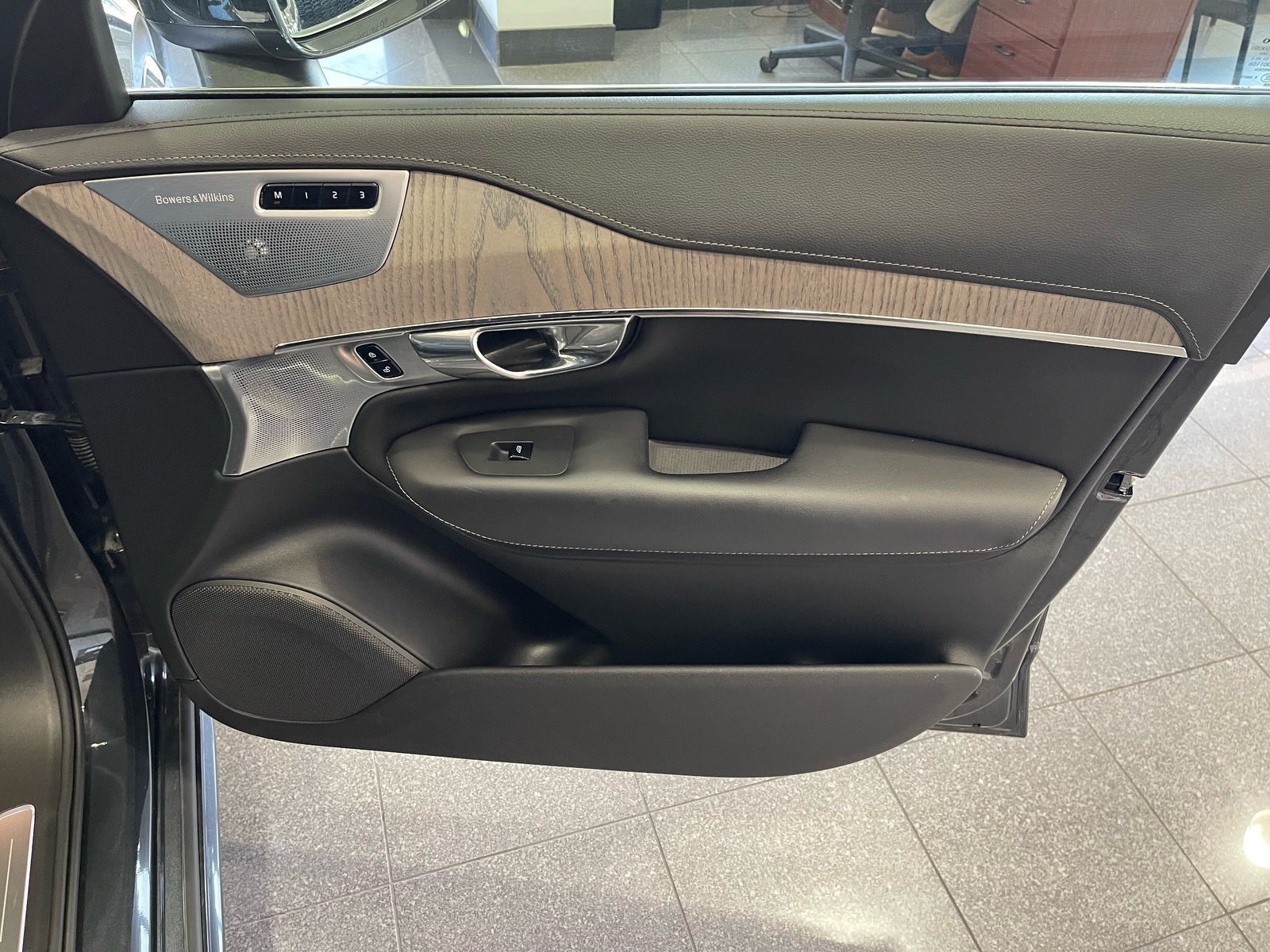 Used 2021 Volvo XC90 T8 Inscription w/ Advanced Package AWD/4WD image 39