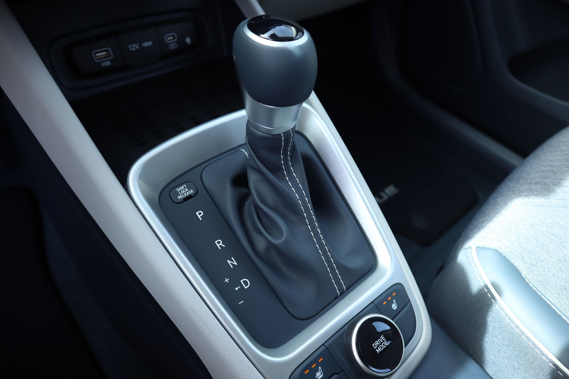 New 2026 Hyundai Venue SEL image 9