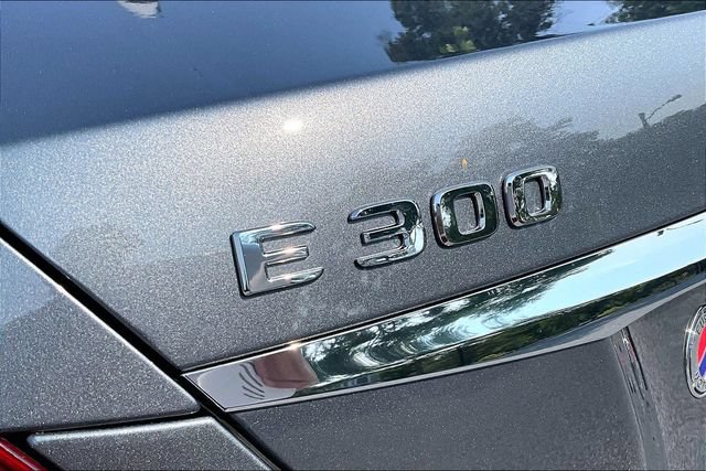 Certified 2018 Mercedes-Benz E 300 4MATIC image 12