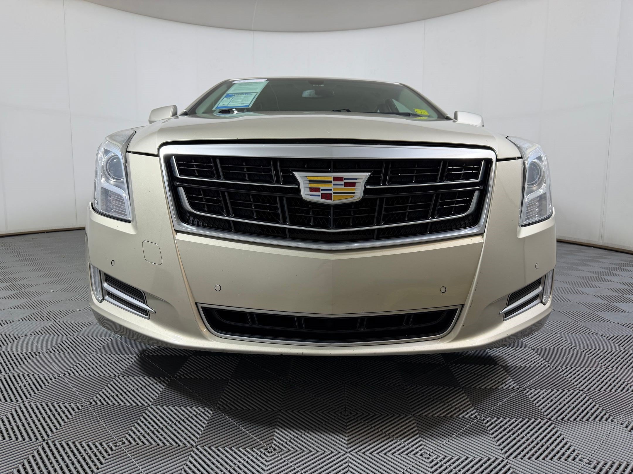 Used 2016 Cadillac XTS Luxury FWD image 5