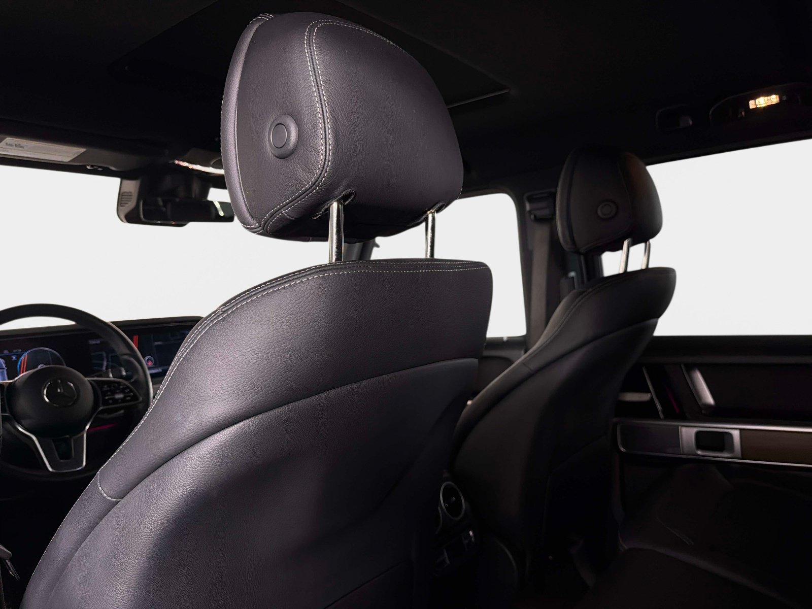 Used 2024 Mercedes-Benz G 550 image 32