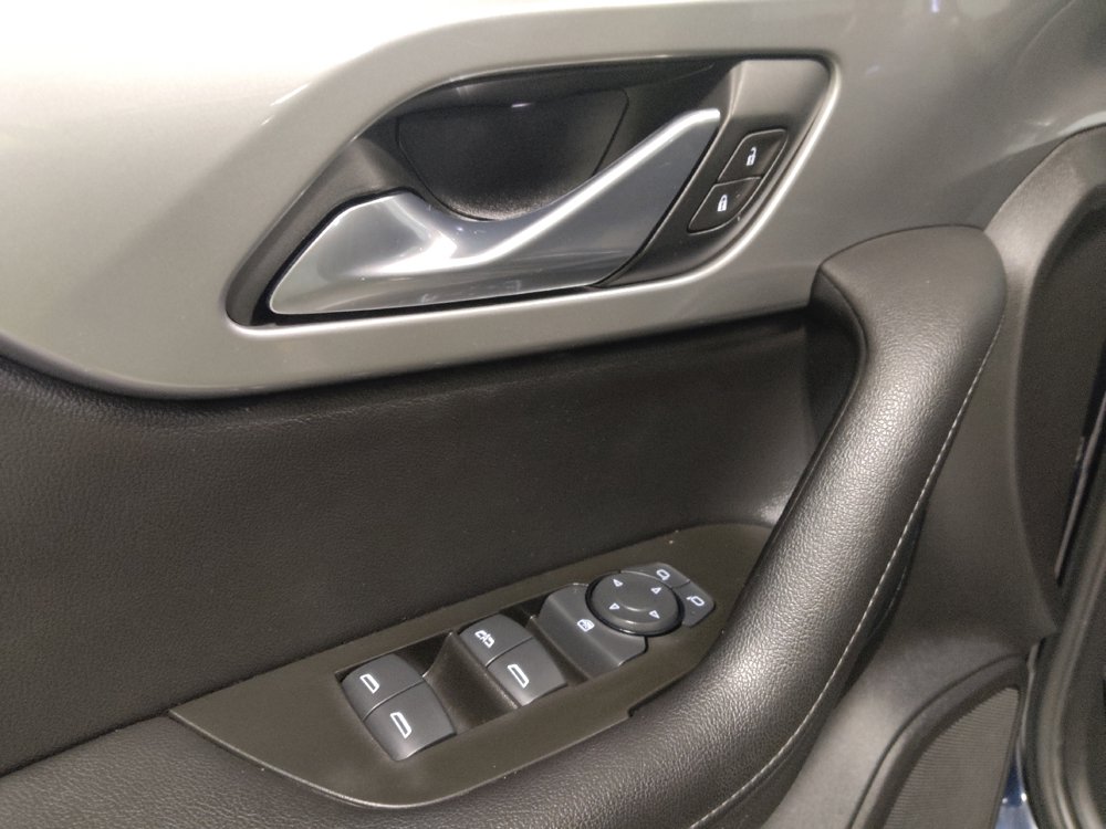 Used 2020 Chevrolet Blazer LT FWD image 27