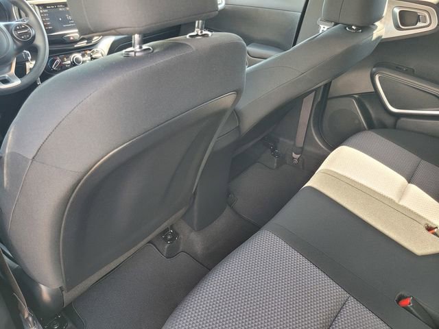Used 2025 Kia Soul LX w/ LX Technology Package image 12