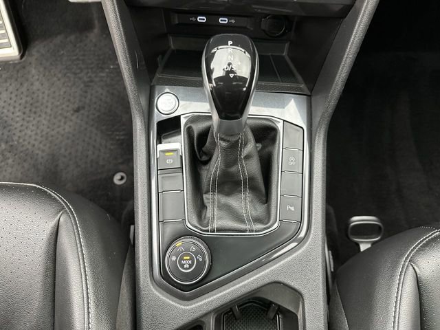 Used 2023 Volkswagen Tiguan SE R-Line image 20