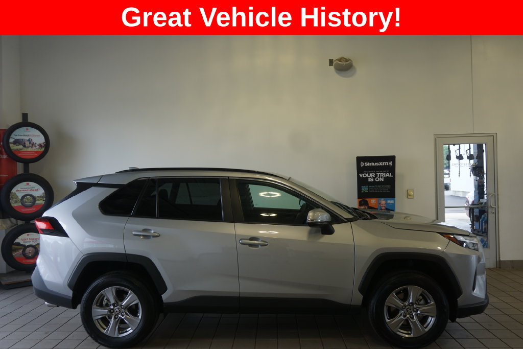 Certified 2025 Toyota RAV4 XLE AWD/4WD image 2