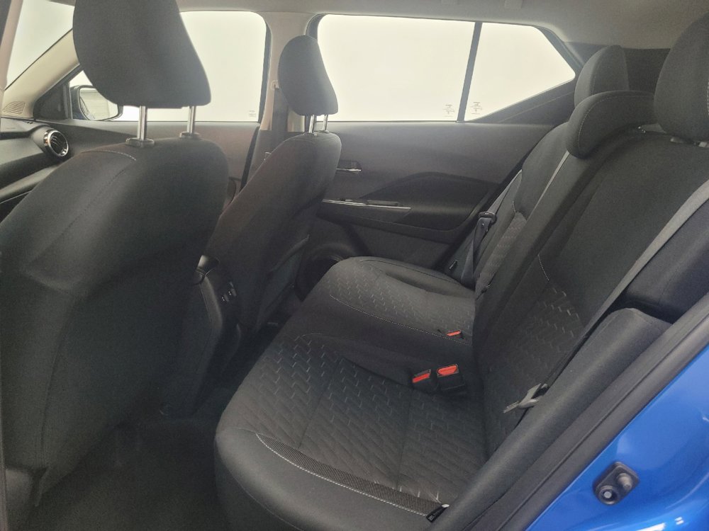 Used 2023 Nissan Kicks SV FWD image 18