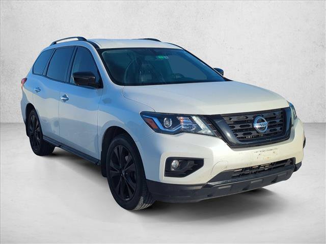 Used 2018 Nissan Pathfinder SL w/ Midnight Edition Package AWD/4WD image 4