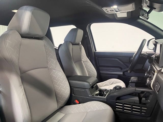 Used 2026 Toyota Tacoma SR5 image 10