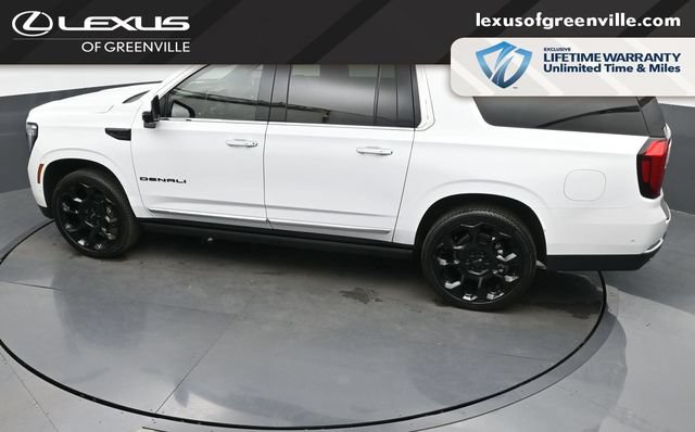 Used 2025 GMC Yukon XL Denali AWD/4WD image 46