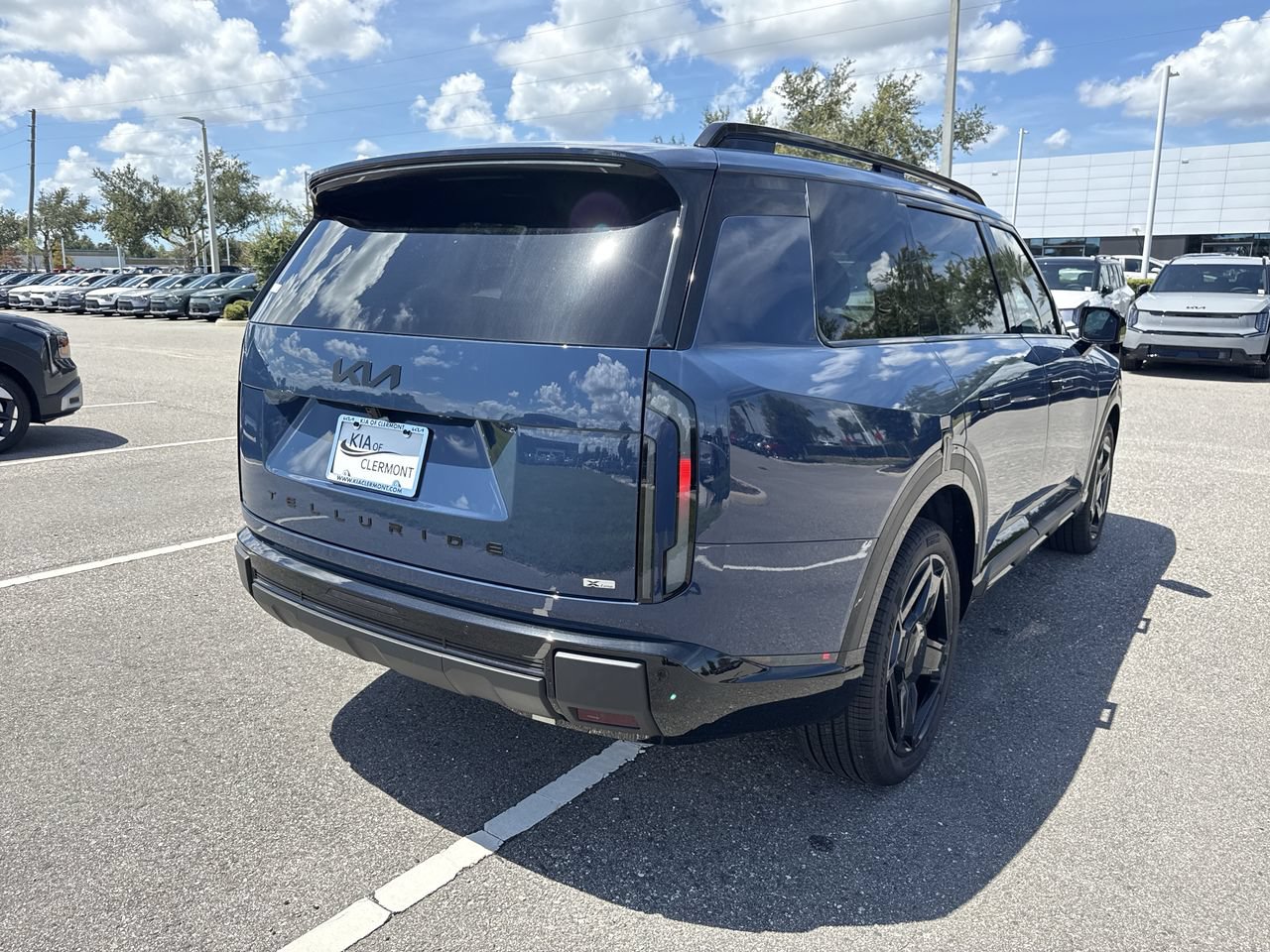 New 2027 Kia Telluride EX X-Line AWD/4WD image 3
