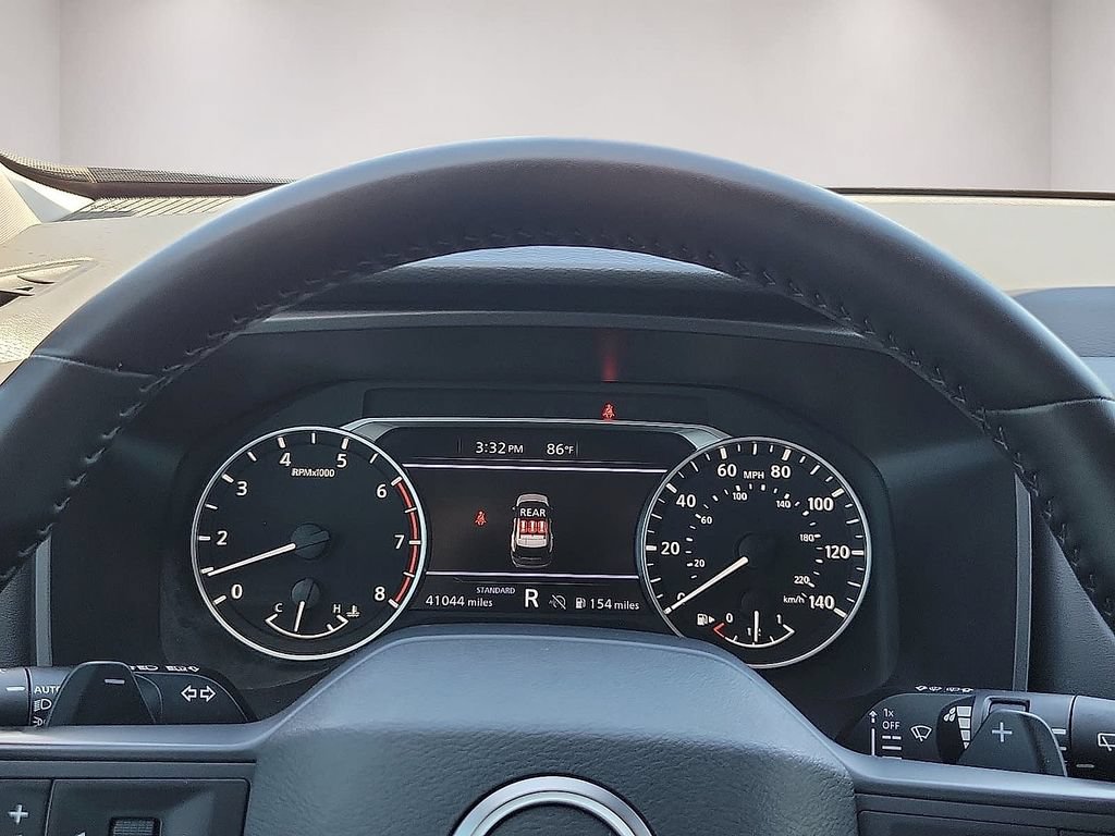 Used 2025 Nissan Rogue SV FWD image 18