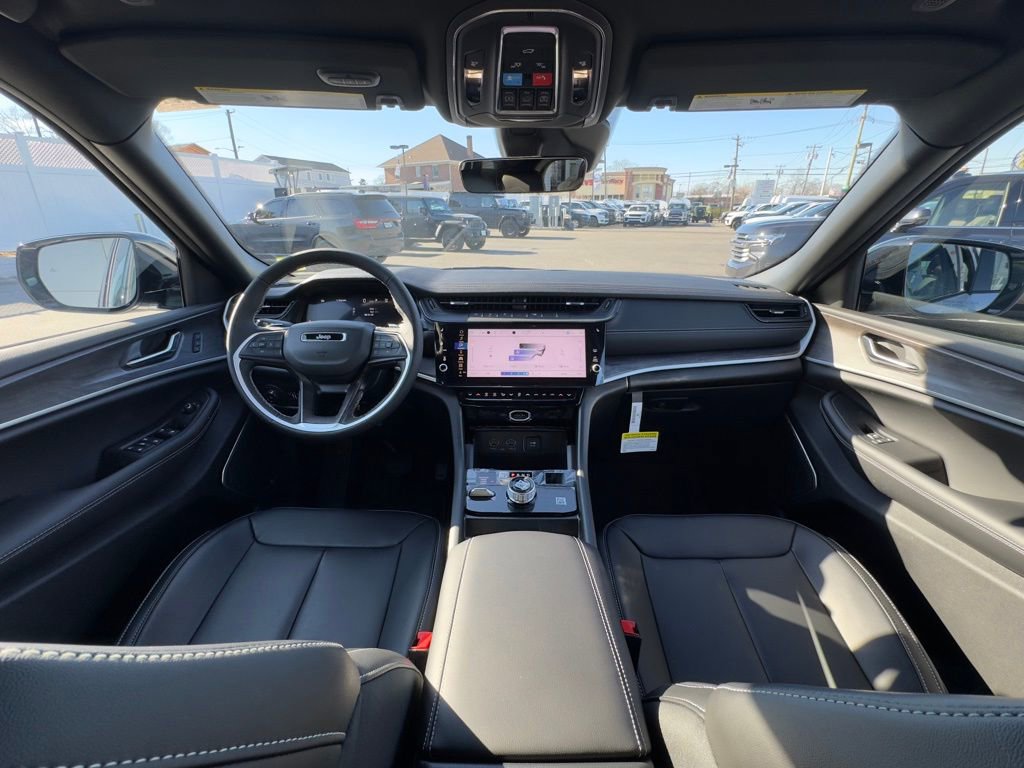 New 2026 Jeep Grand Cherokee Limited w/ Limited Altitude Package image 26
