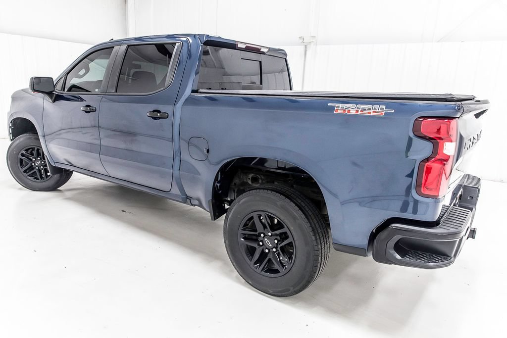 Used 2019 Chevrolet Silverado 1500 LT Trail Boss AWD/4WD image 4