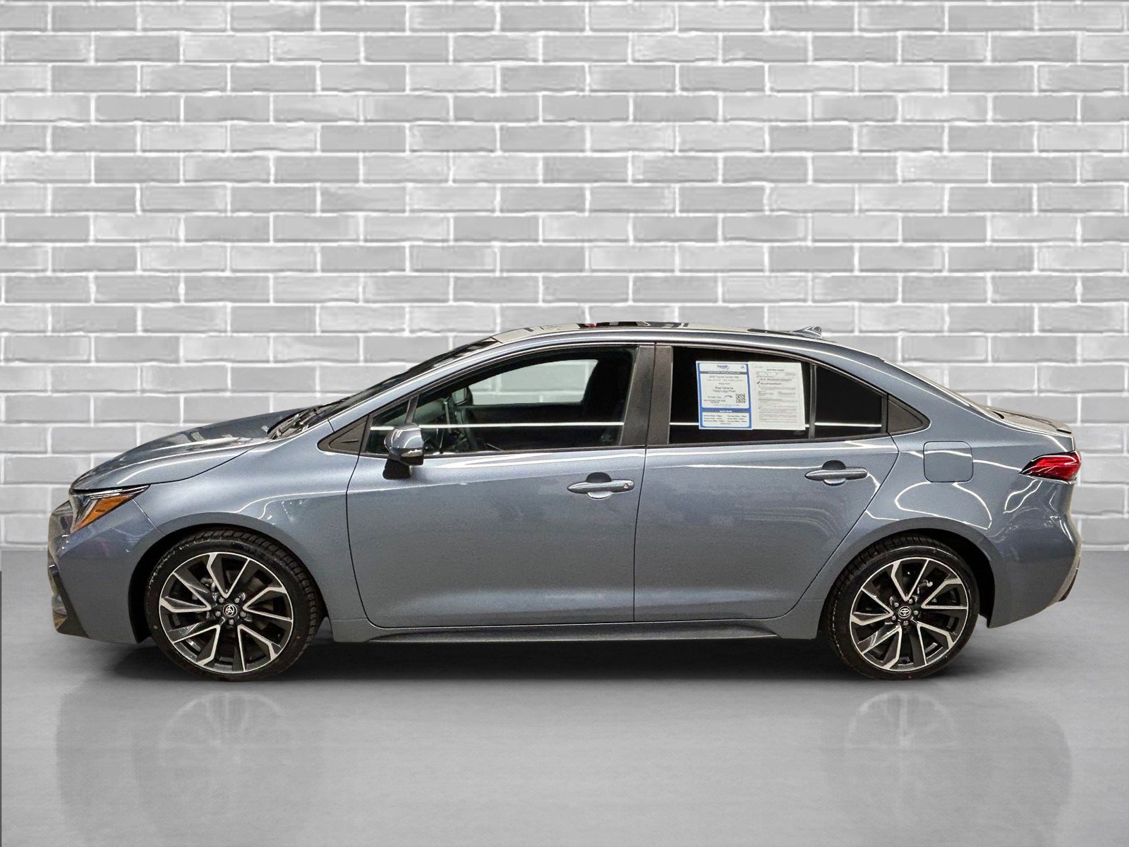 Used 2020 Toyota Corolla XSE image 6