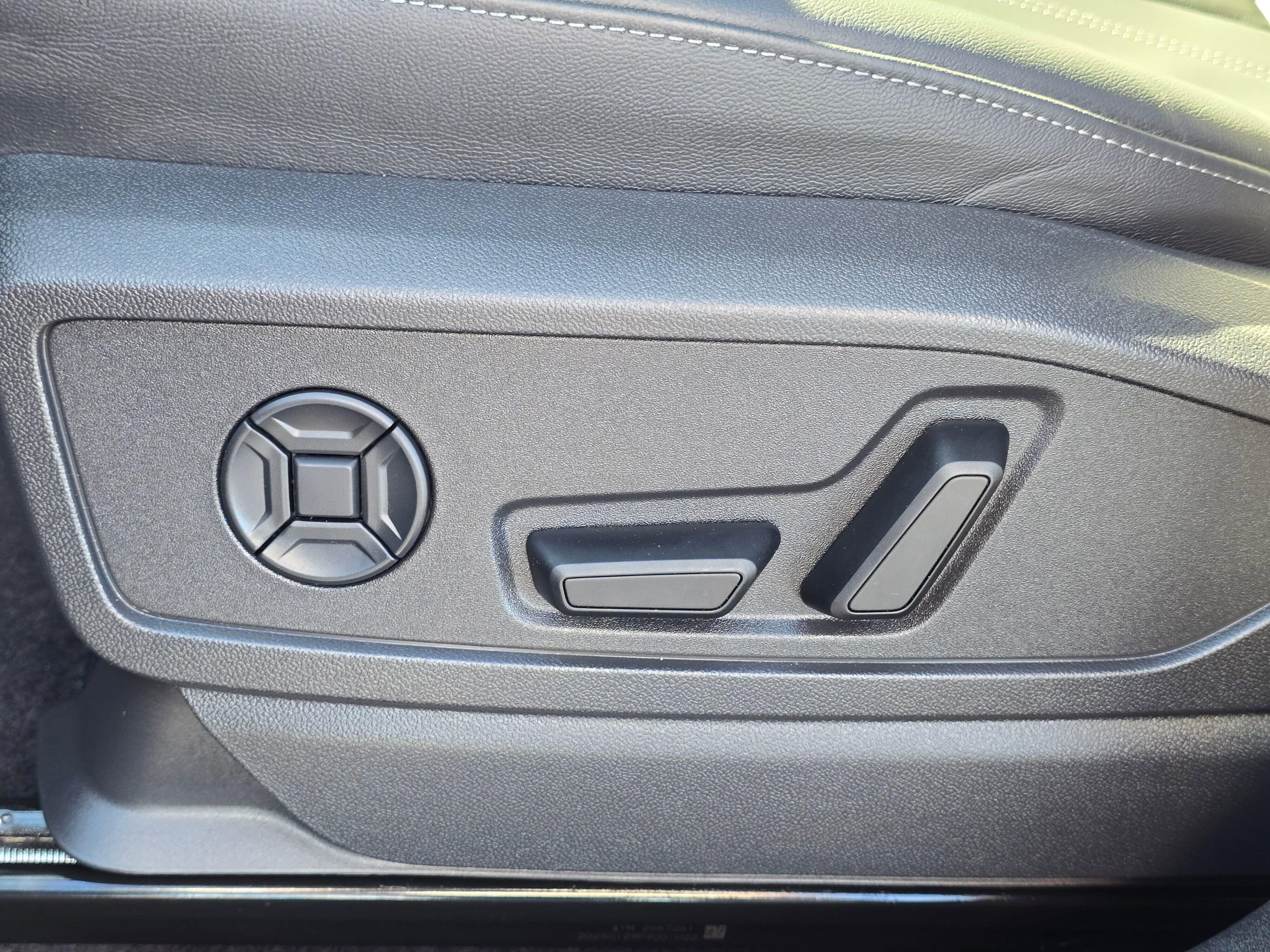 Certified 2025 Audi Q5 Premium Plus w/ Premium Plus AWD/4WD image 39