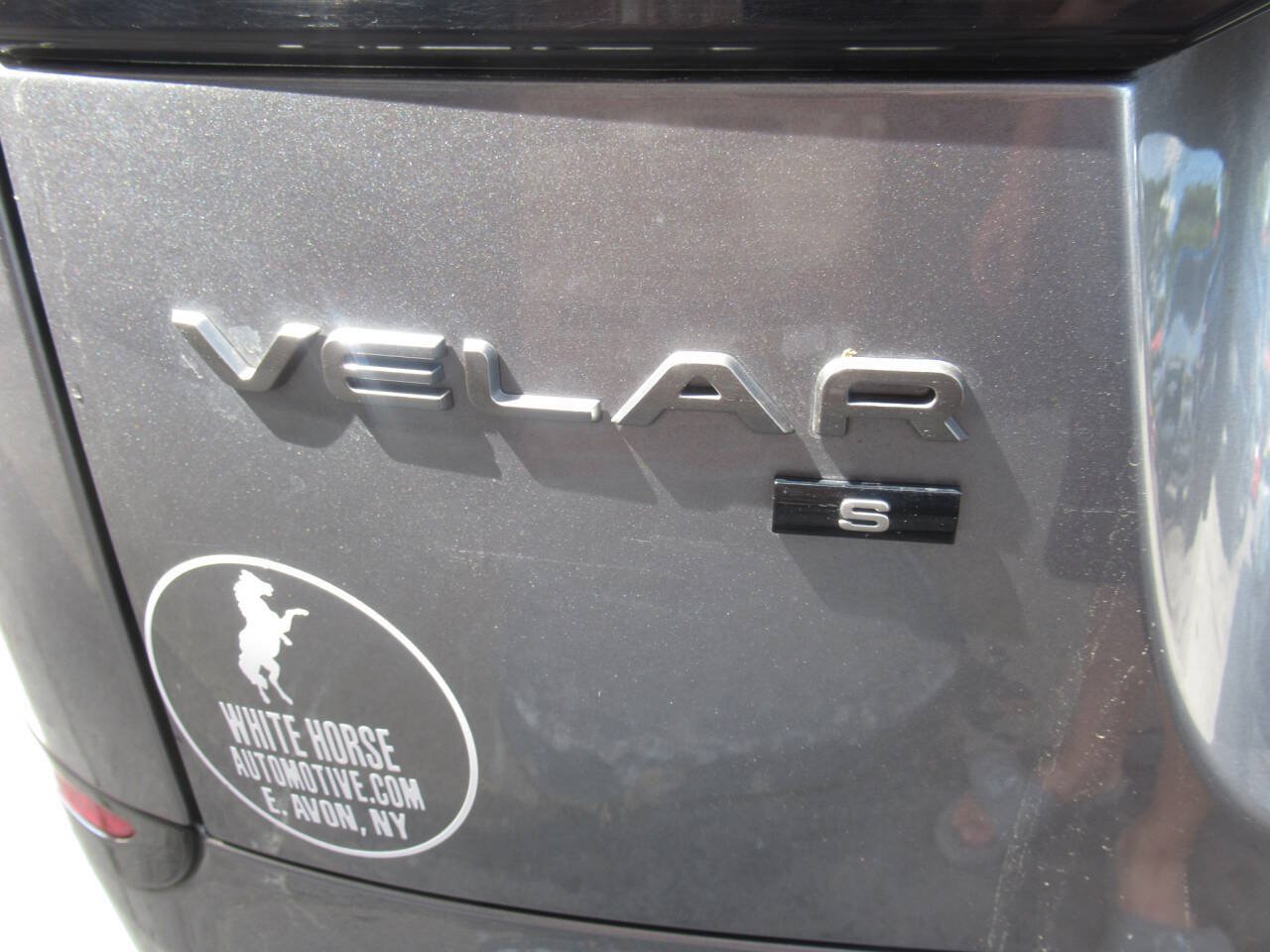 Used 2021 Land Rover Range Rover Velar R-Dynamic S AWD/4WD image 16