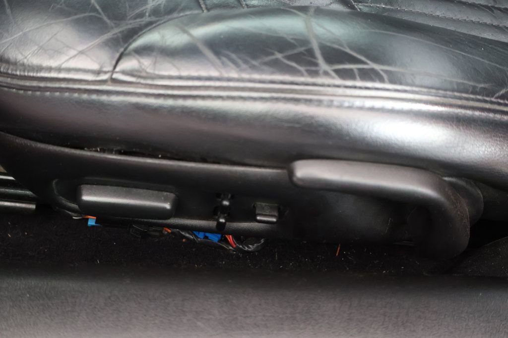 Used 2001 Chevrolet Corvette Convertible w/ Preferred Equipment Group2 image 14