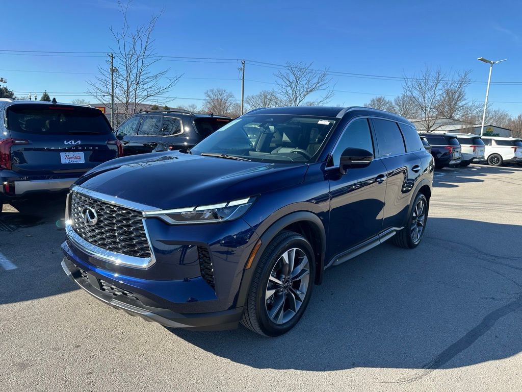 Used 2022 INFINITI QX60 Luxe w/ Cargo Package image 3