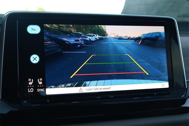 New 2026 Volkswagen Atlas SE image 14