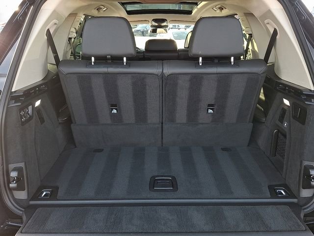 Used 2023 BMW X7 xDrive40i image 28